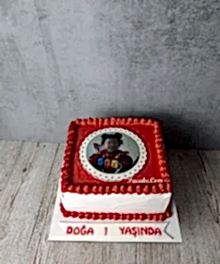1 Yaş Resimli Pasta