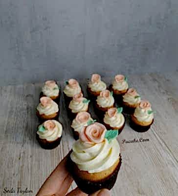 Cicek-Konspet-Cupcake