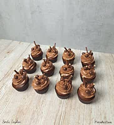 Draje-Cikolatali-Kremali-Cupcake
