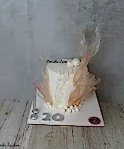 Alternative view of İncili Pasta
